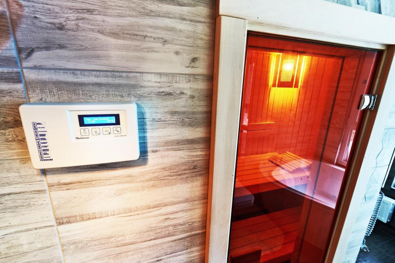 Sauna, Big Jacuzzi , Khreshchatyk Apartments Kyjev Exteriér fotografie